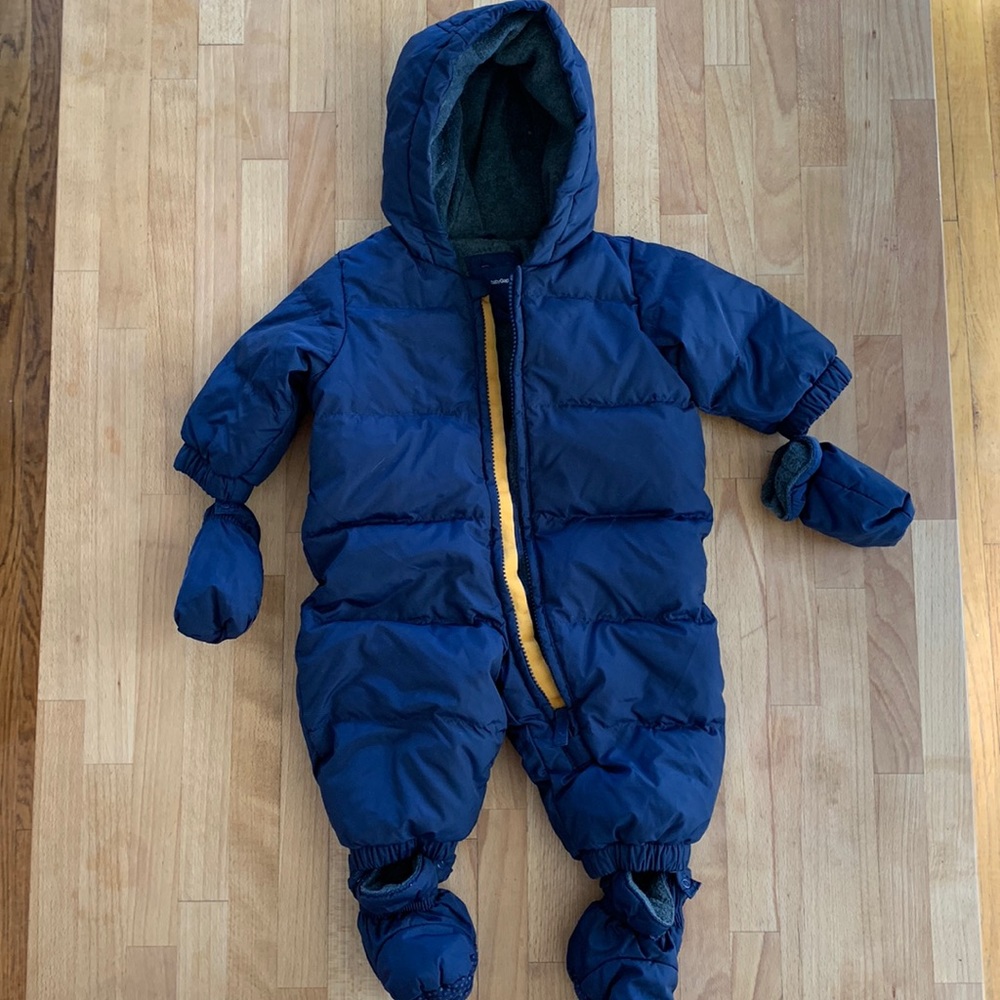 GAP snowsuit